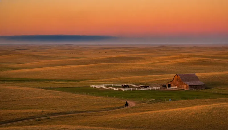 Nebraska horse country. Backdrop for the Equestrian Hubs Nebraska stable directory